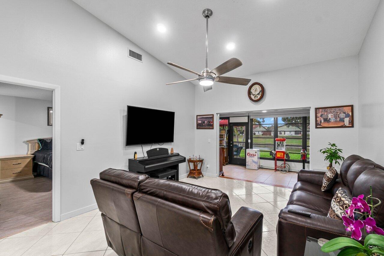 OAKWOOD II - Residential