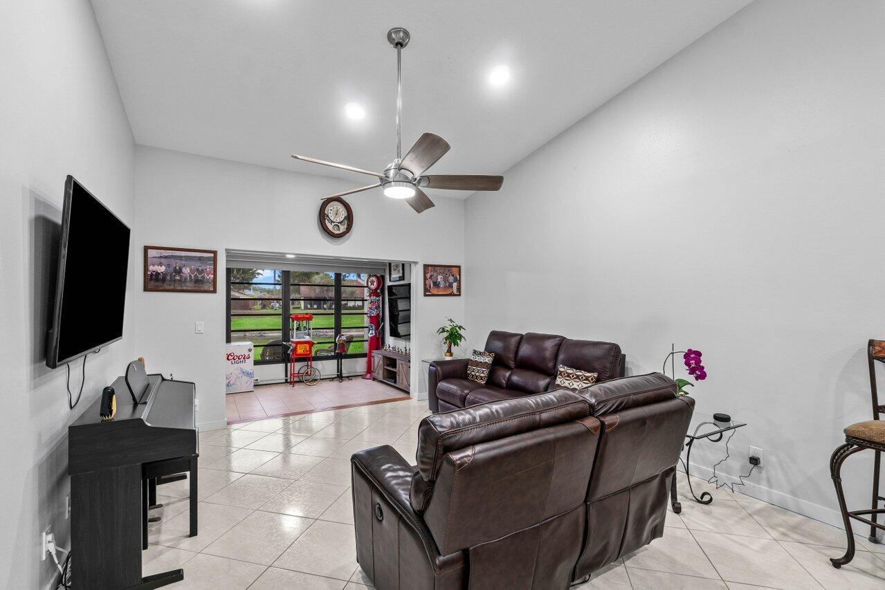 OAKWOOD II - Residential