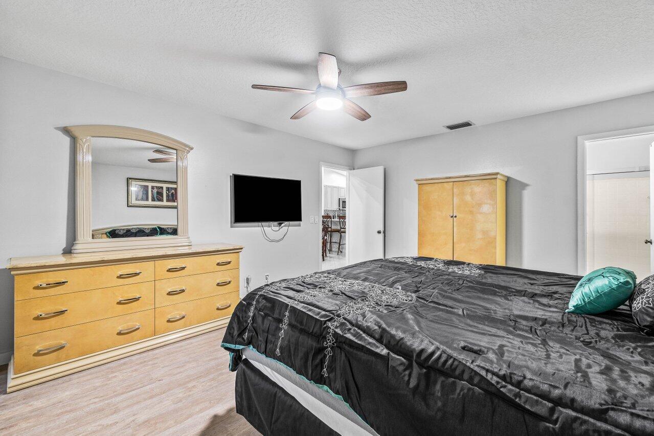 OAKWOOD II - Residential