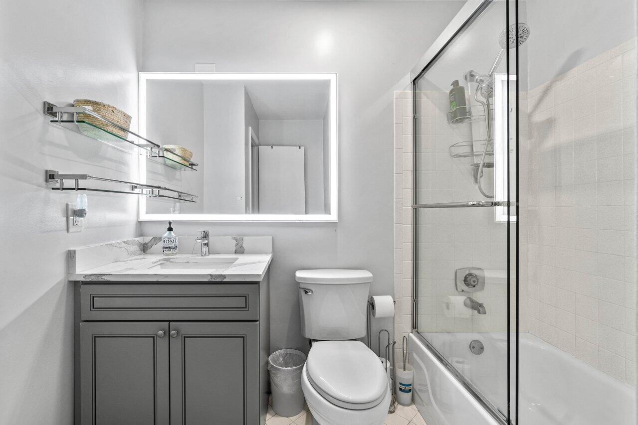 OAKWOOD II - Residential