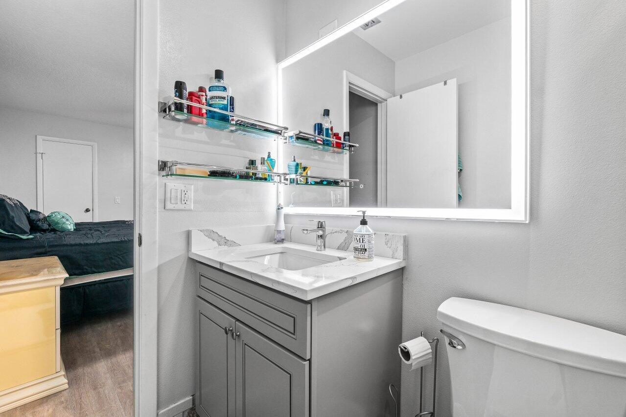 OAKWOOD II - Residential