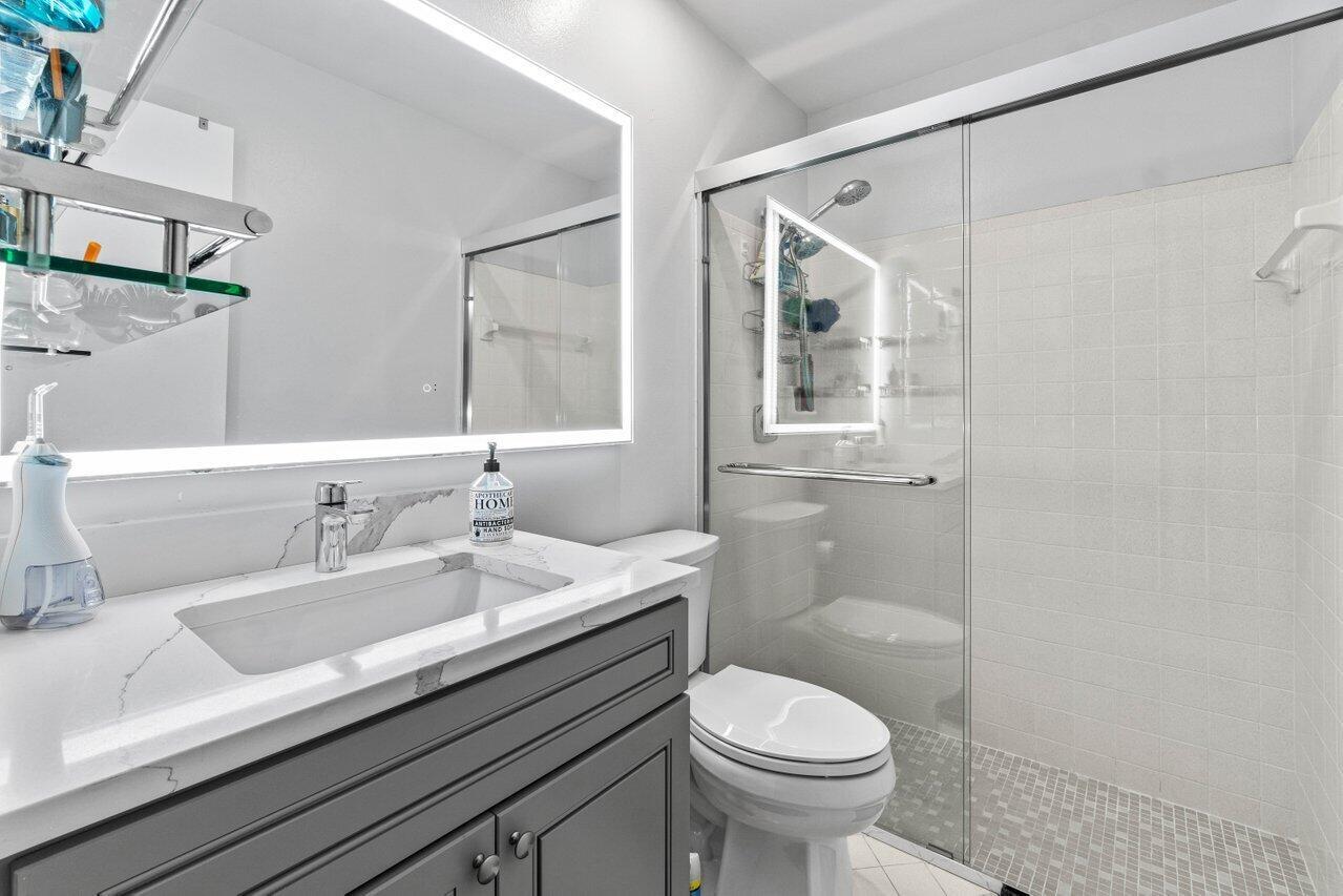 OAKWOOD II - Residential