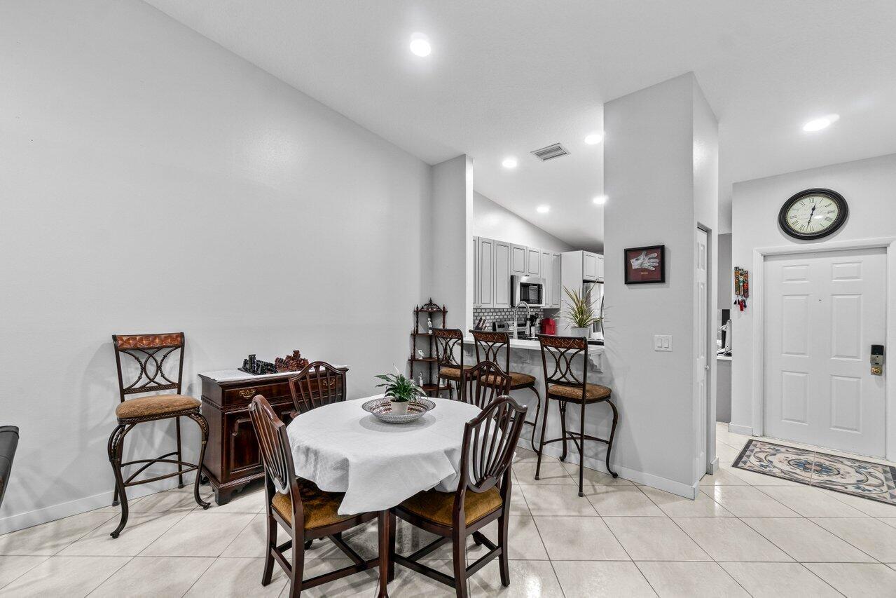 OAKWOOD II - Residential