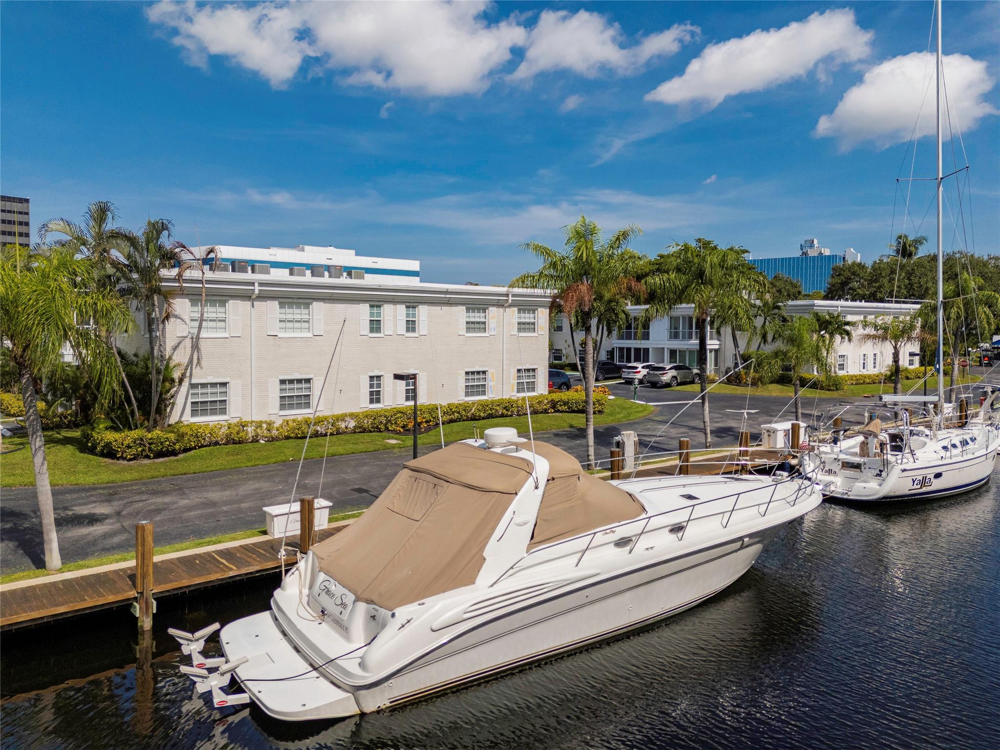Bay Colony Club Condo - Residential