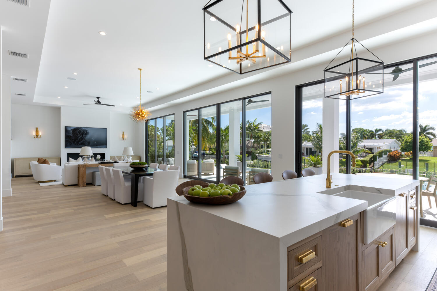 NORTH PALM BEACH VILLAGE OF 2 - Residential