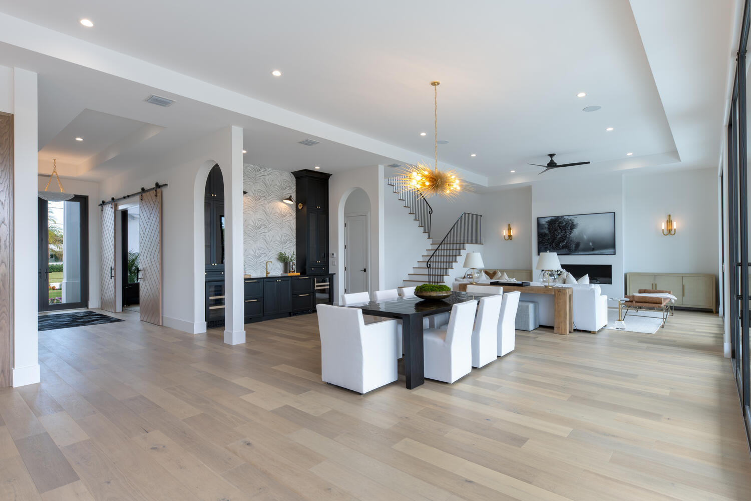 NORTH PALM BEACH VILLAGE OF 2 - Residential