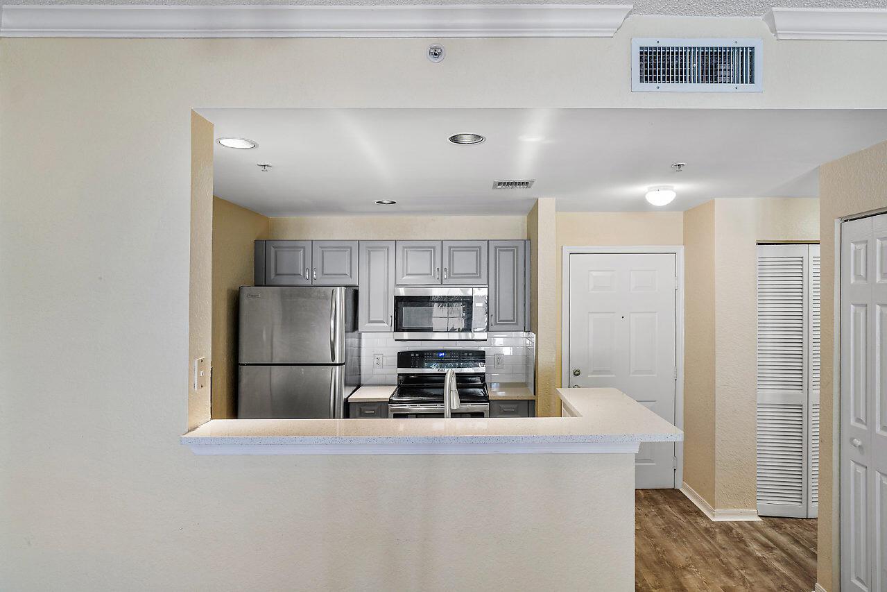 1805 N Flagler Drive 205