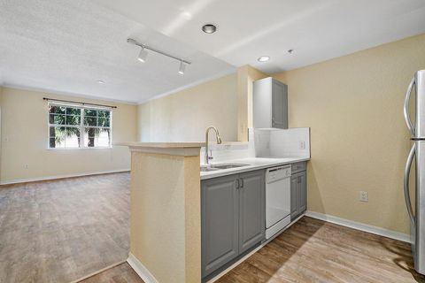 1805 N Flagler Drive 205 West Palm Beach FL 33407