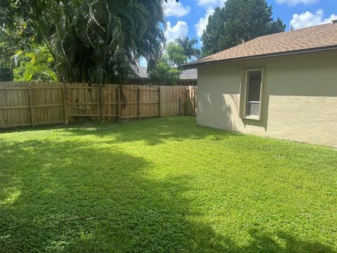 A home in Deerfield Beach