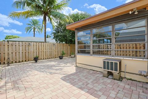 A home in Deerfield Beach