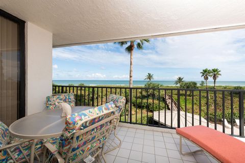 A home in Hutchinson Island