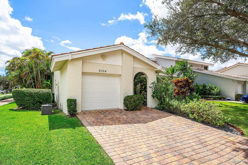Photo of 6104 Belleza Lane, Boca Raton, FL 33433 (MLS # R11129270)
