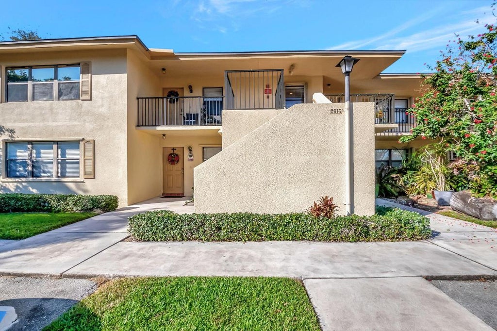 Photo of 2916 SW 22nd Circle #202b, Delray Beach, FL 33445 (MLS # R11044673)
