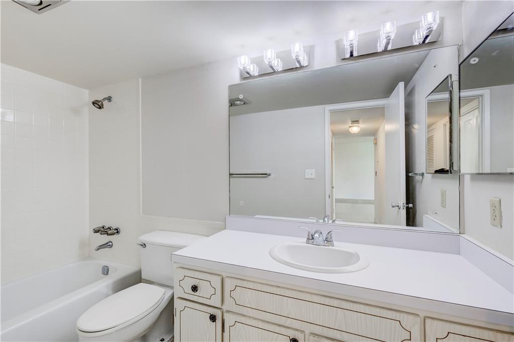 BRIARWOOD CLUB CONDO - Residential