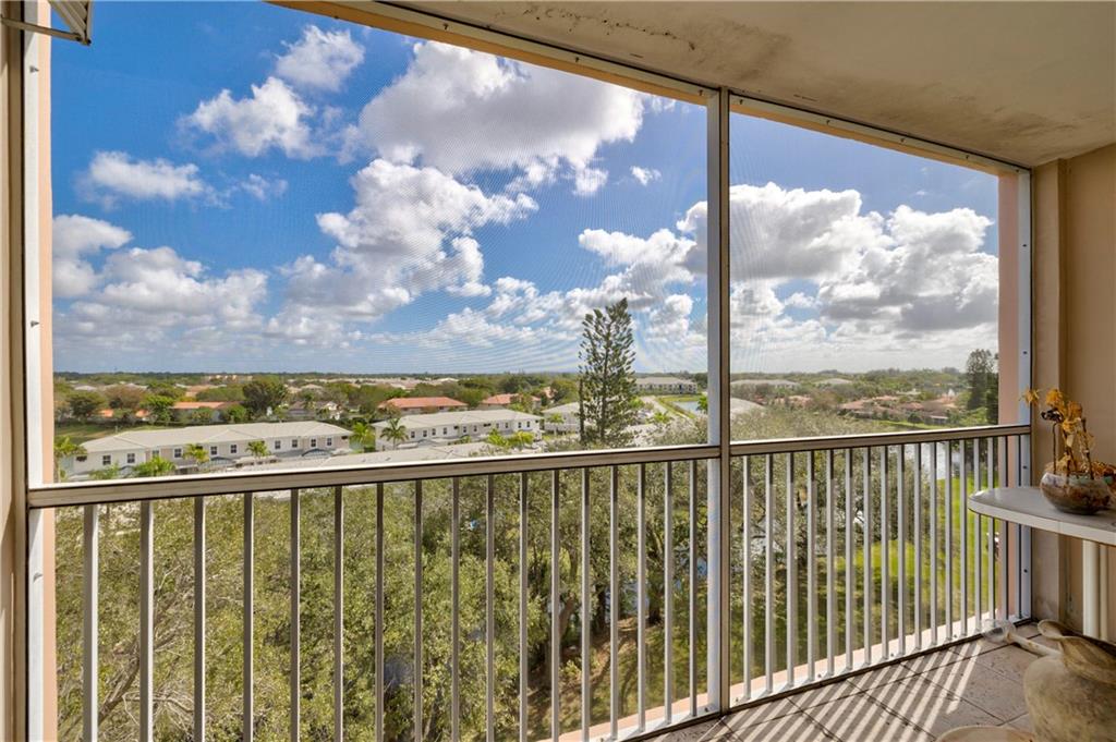 BRIARWOOD CLUB CONDO - Residential