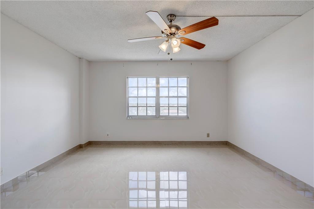BRIARWOOD CLUB CONDO - Residential