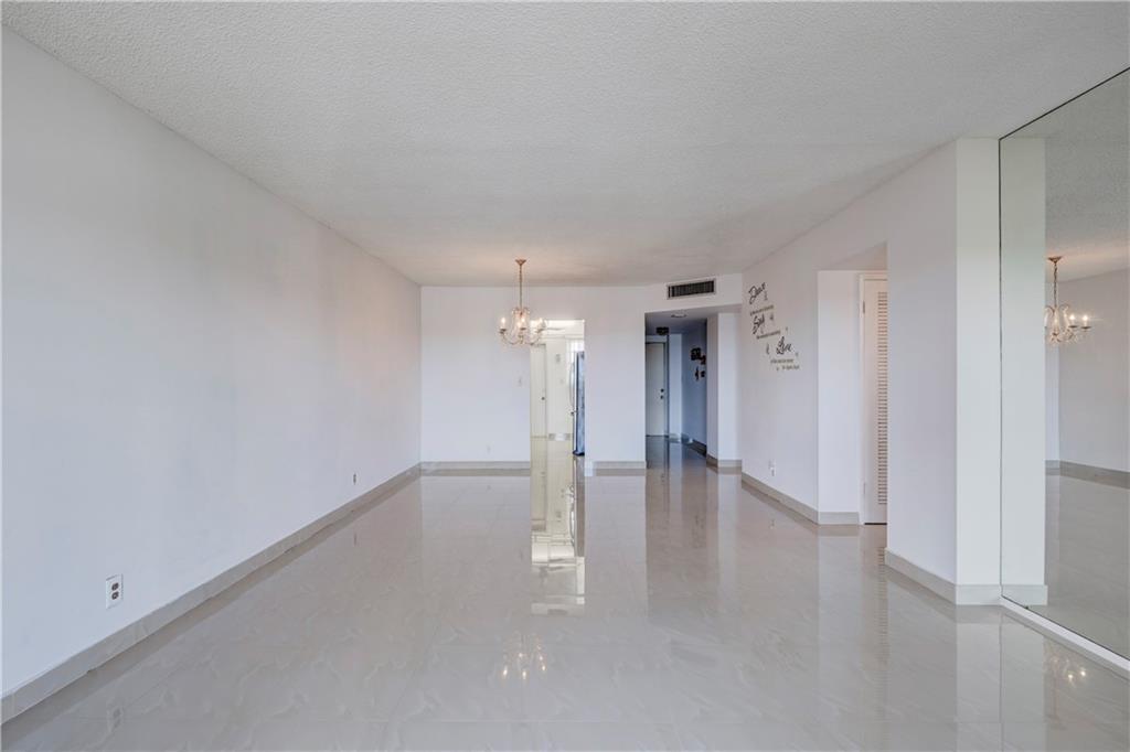 BRIARWOOD CLUB CONDO - Residential