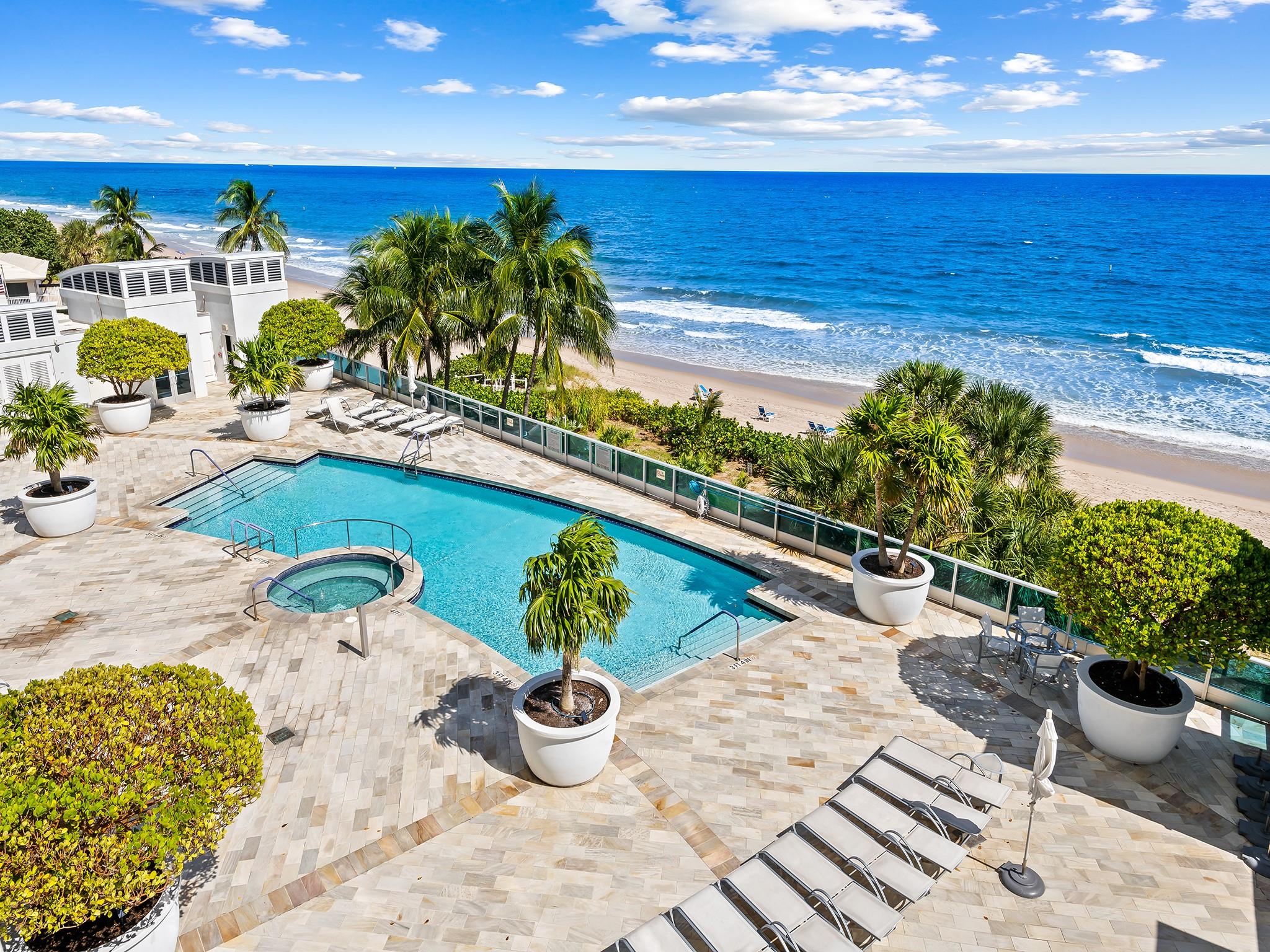 AQUAZUL CONDO - Residential