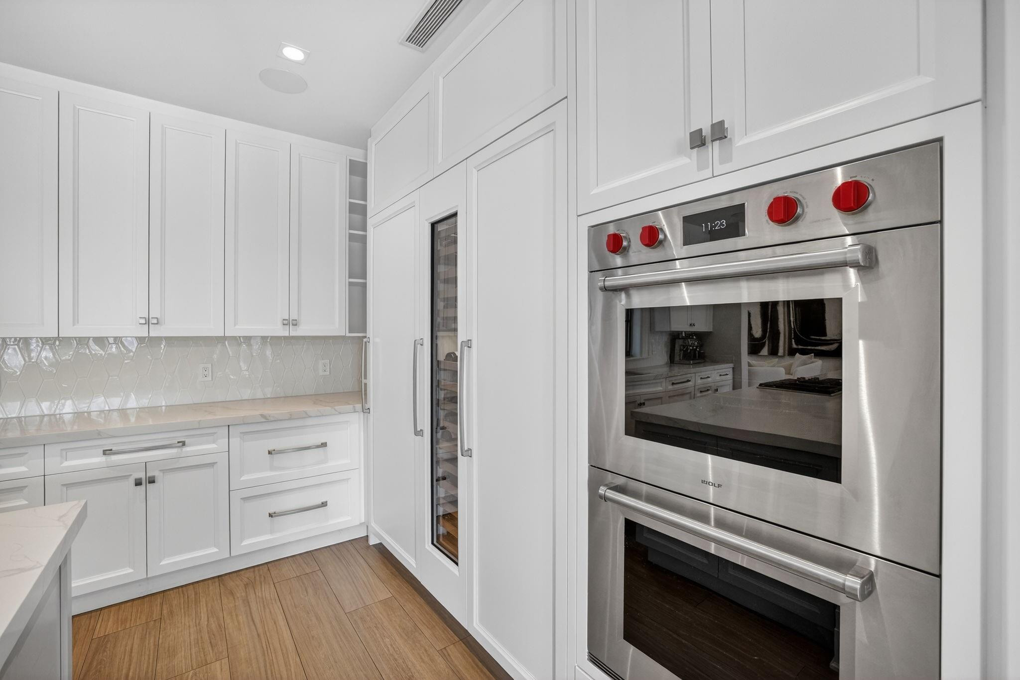 Venice 6-4 B - Residential
