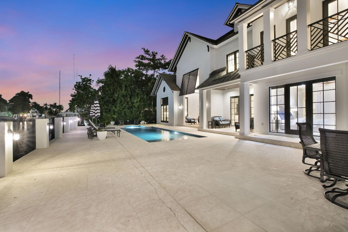 Venice 6-4 B - Residential