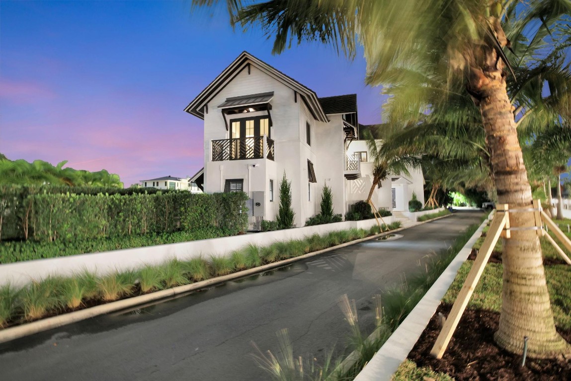 Venice 6-4 B - Residential