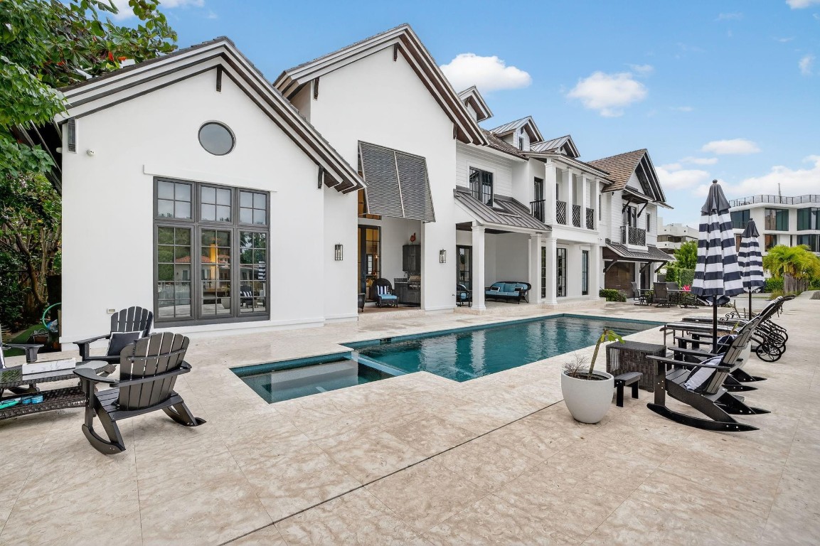 Venice 6-4 B - Residential