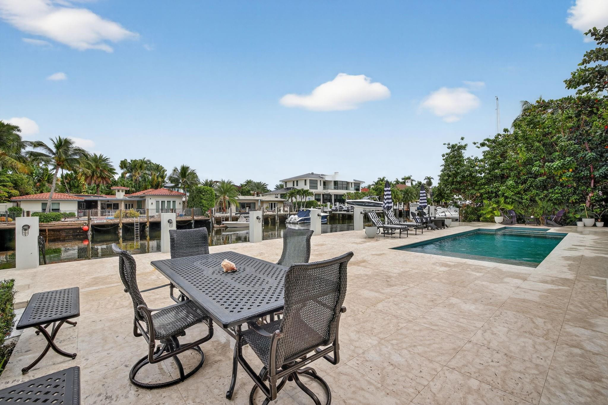 Venice 6-4 B - Residential