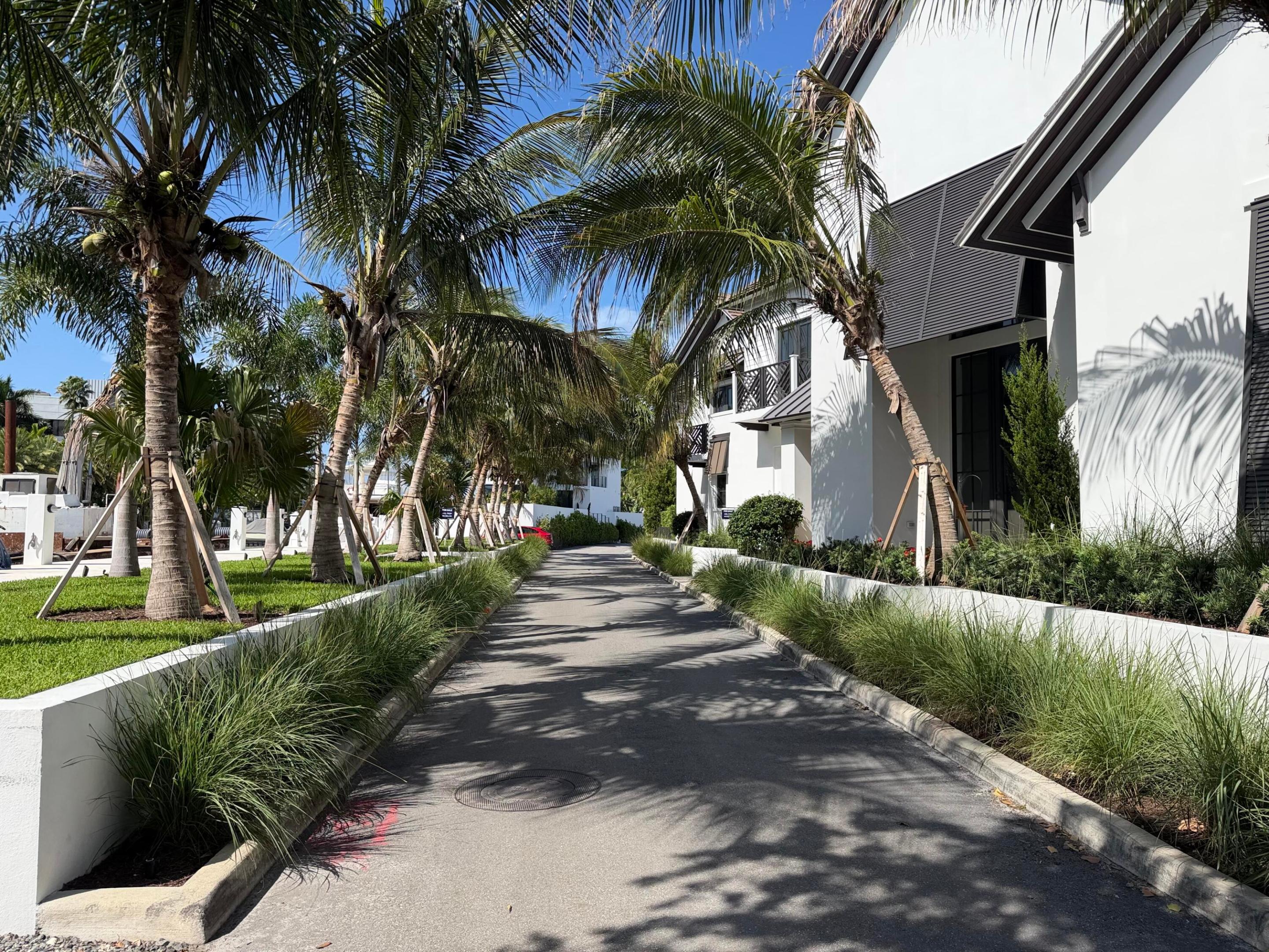 Venice 6-4 B - Residential