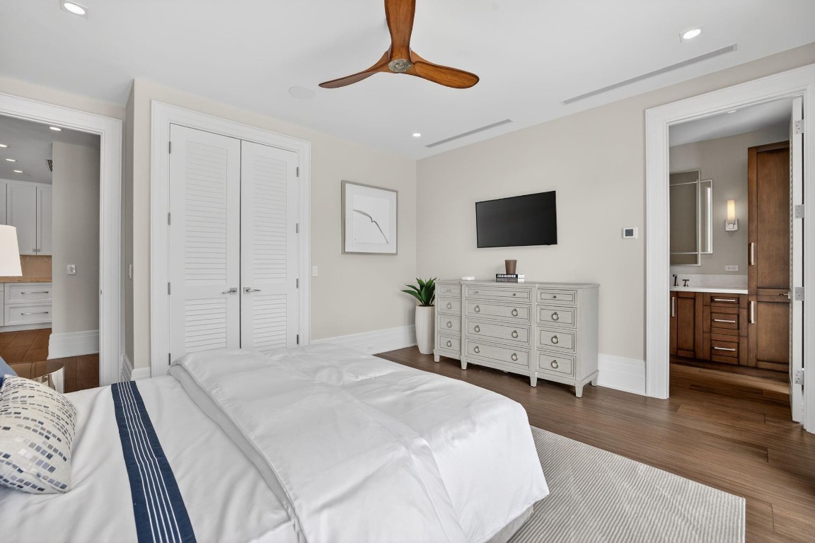 Venice 6-4 B - Residential