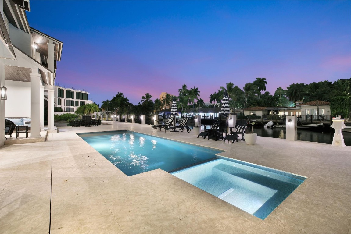 Venice 6-4 B - Residential