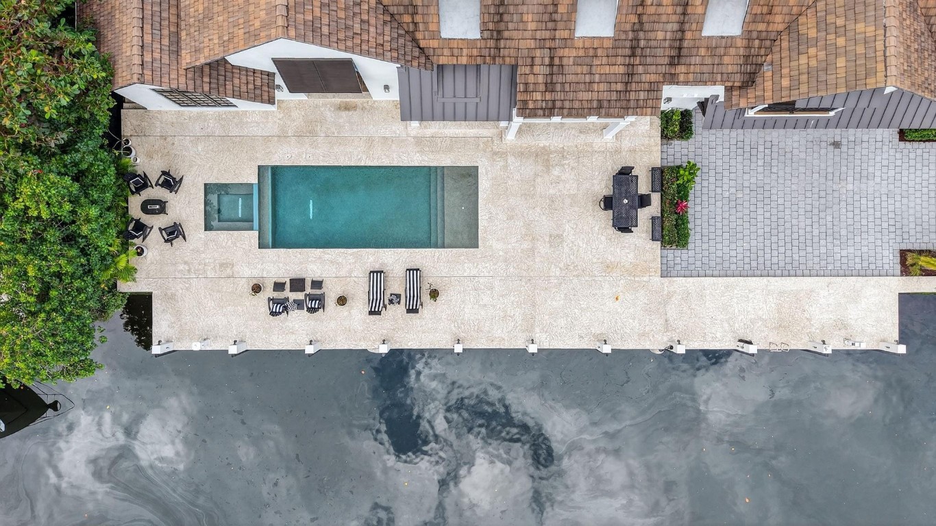 Venice 6-4 B - Residential