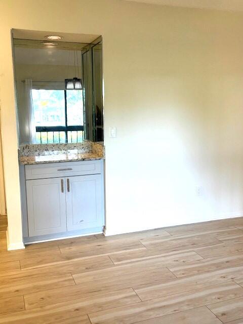 SAN REMO GOLF & TENNIS CL - Residential Lease