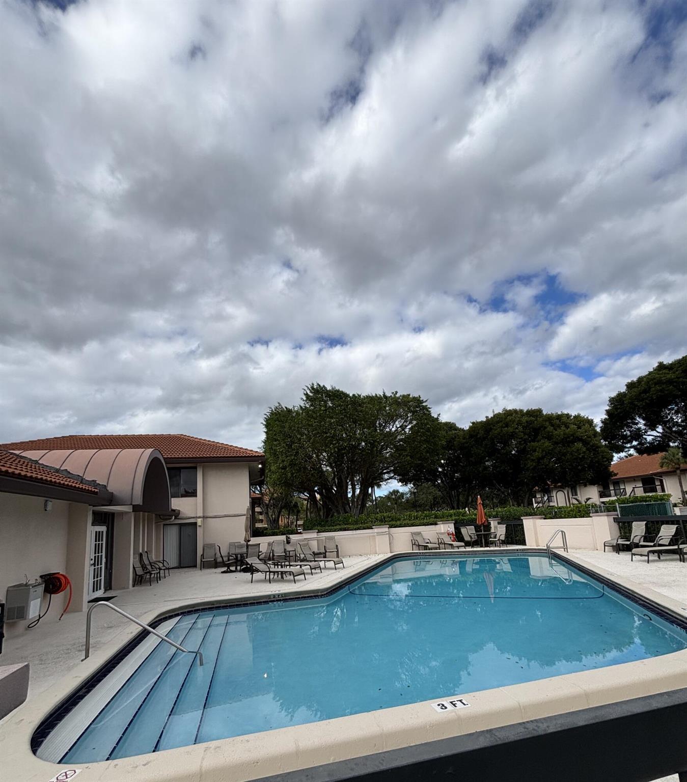 SAN REMO GOLF & TENNIS CL - Residential Lease