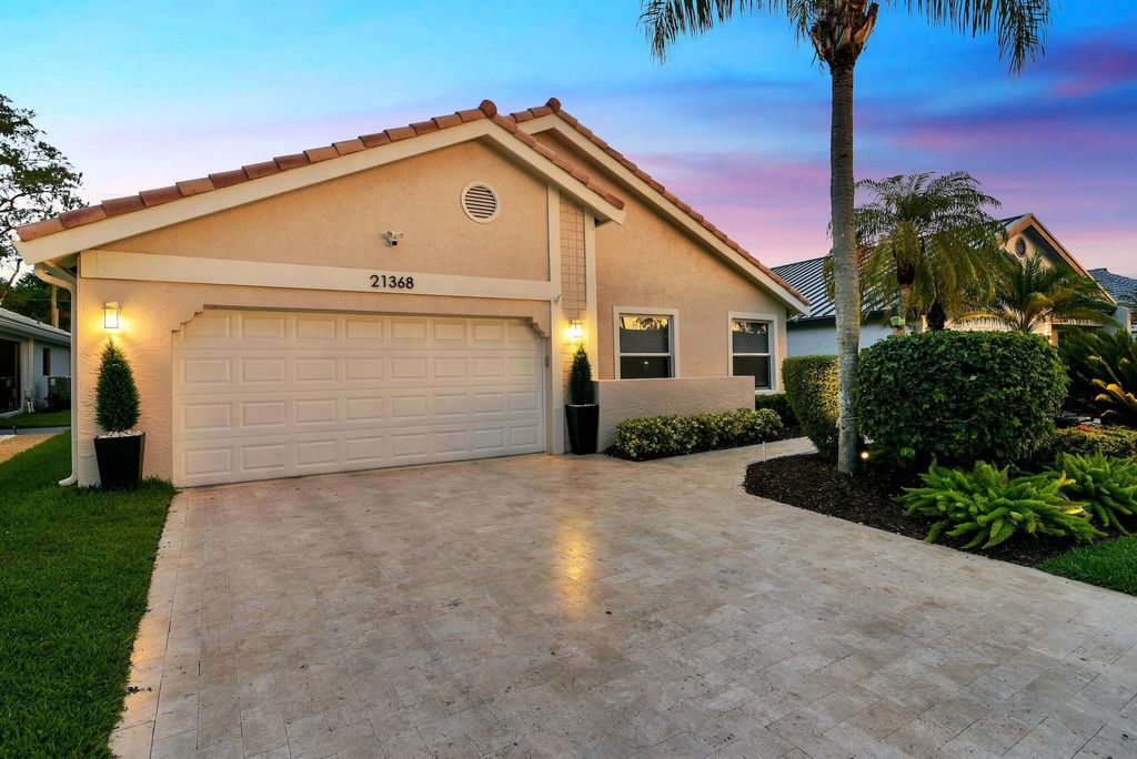 Photo of 21368 Bridge View Drive, Boca Raton, FL 33428 (MLS # R11089178)