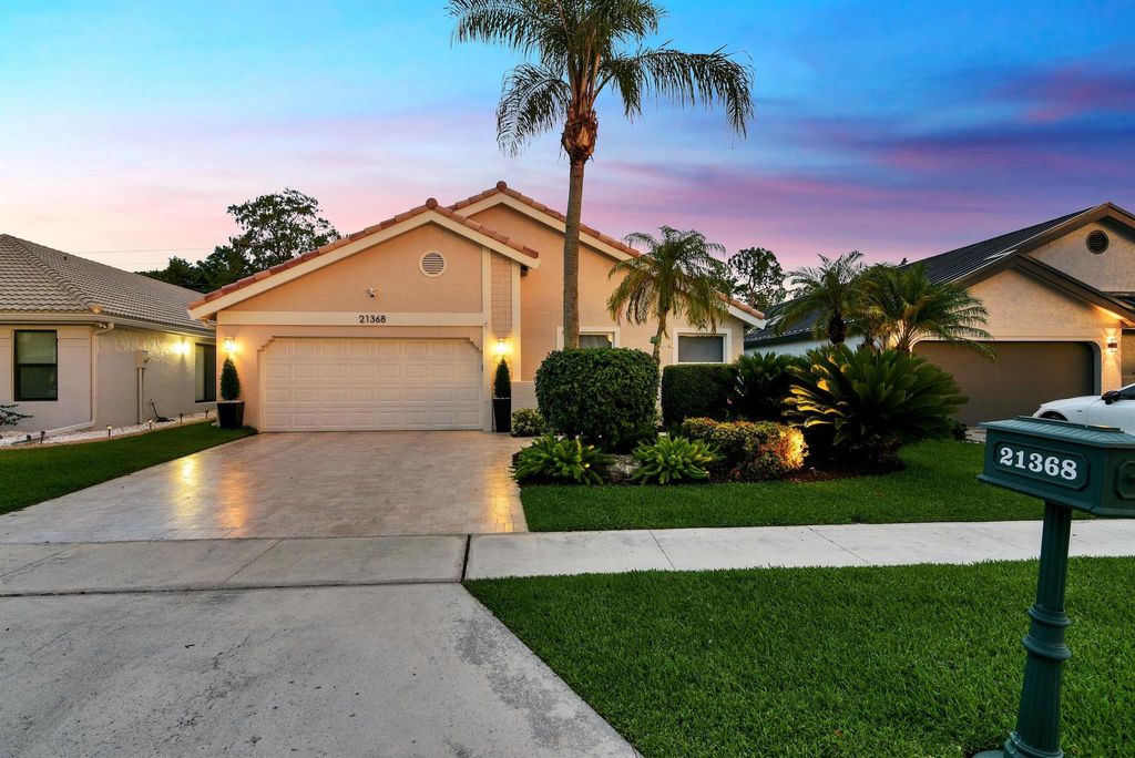 Photo of 21368 Bridge View Drive, Boca Raton, FL 33428 (MLS # R11089178)