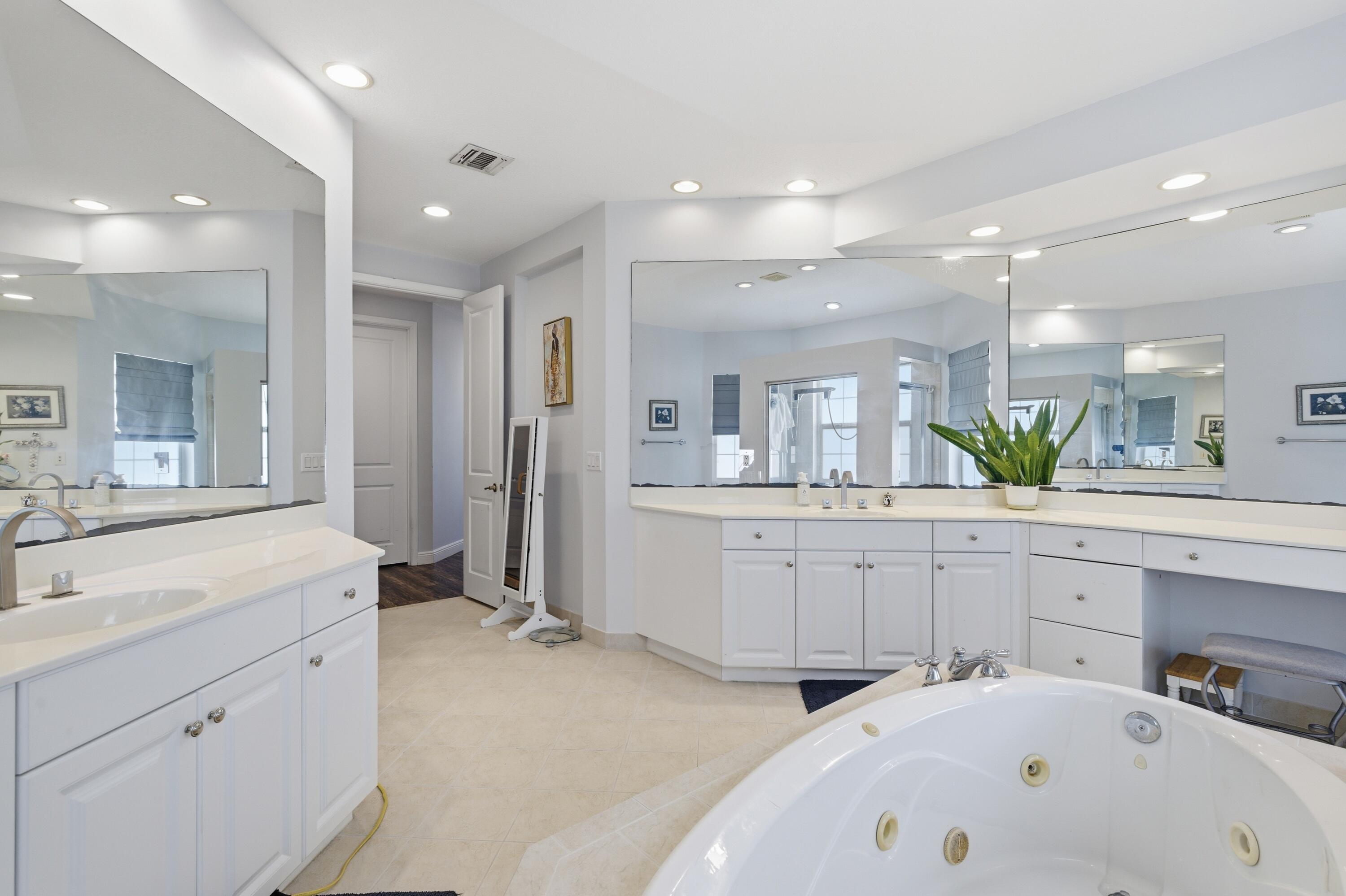 TRADITION PLAT NO 19 - Residential Lease