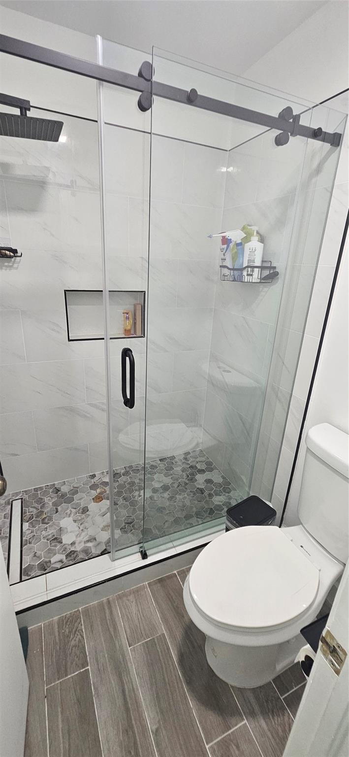 Coral Point North 126-32 - Residential Lease