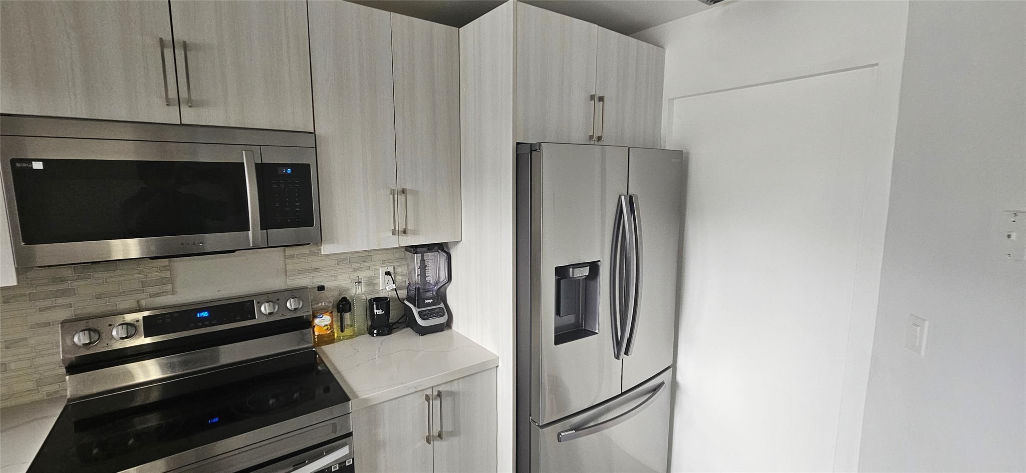 Coral Point North 126-32 - Residential Lease