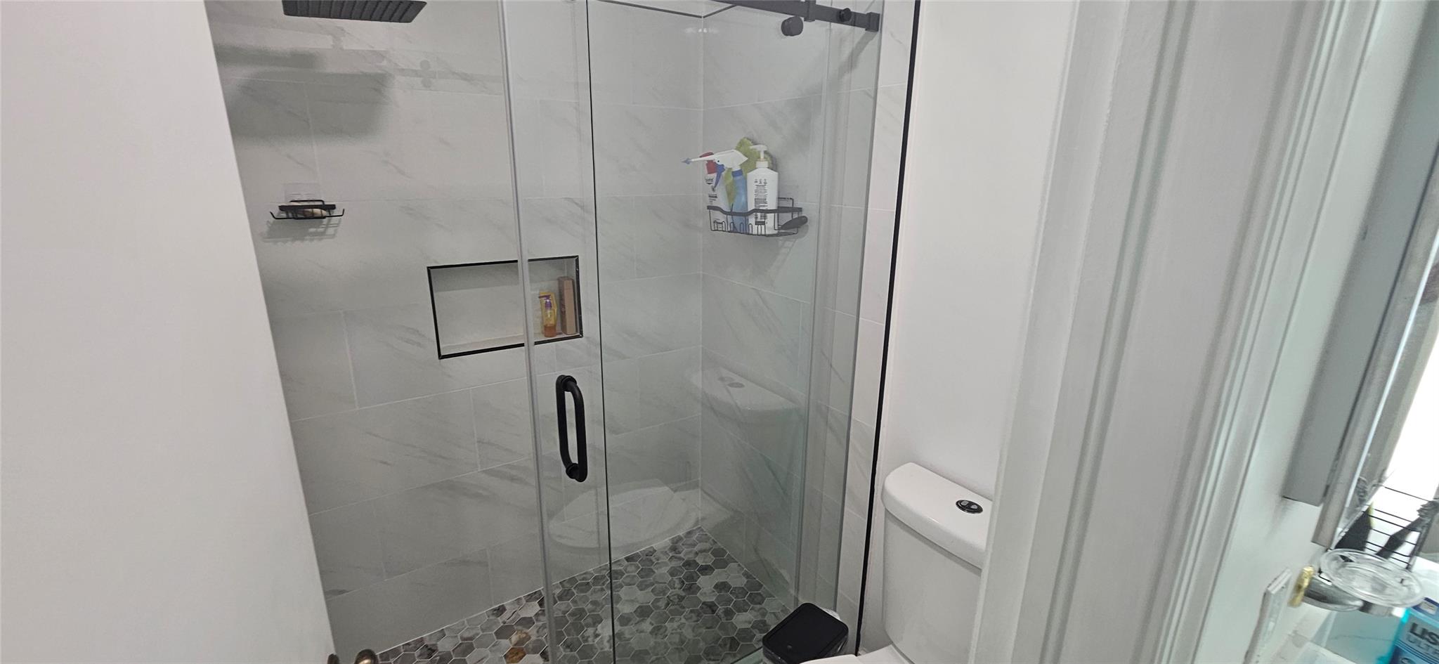 Coral Point North 126-32 - Residential Lease