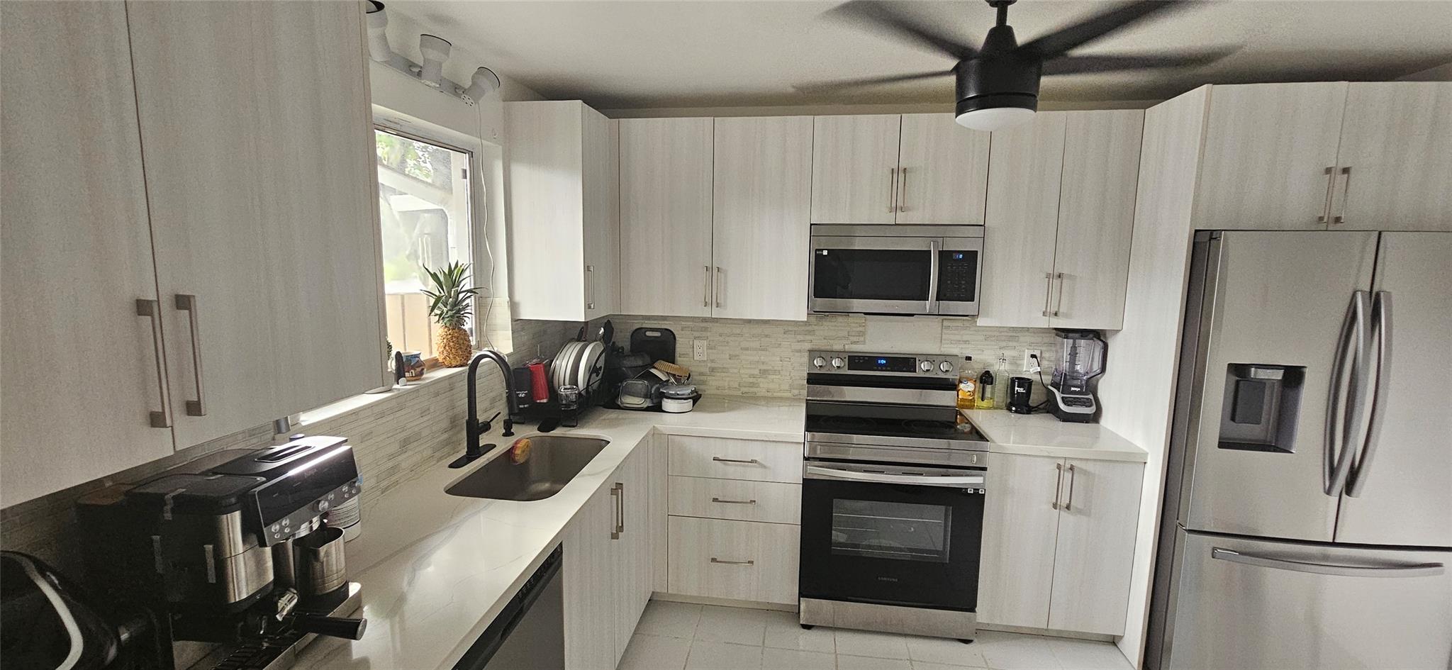 Coral Point North 126-32 - Residential Lease