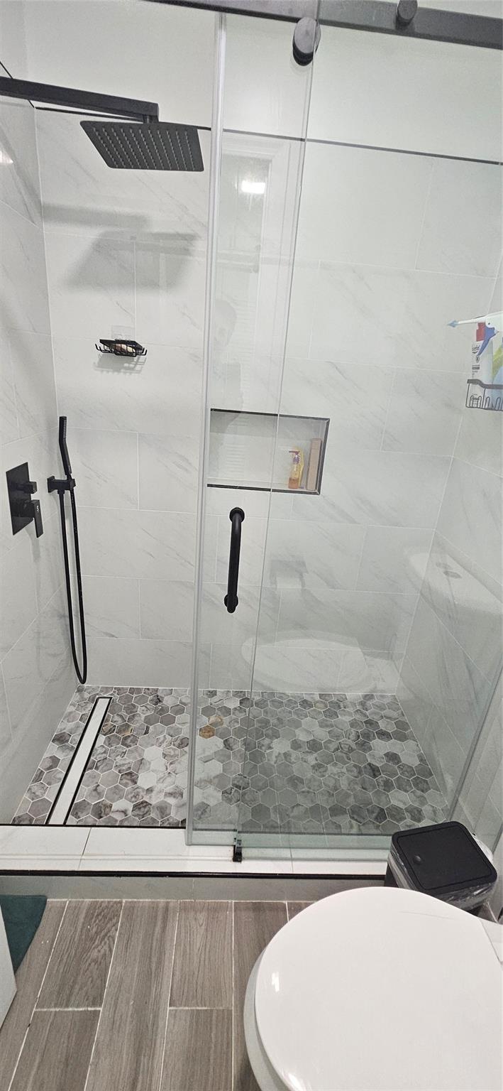 Coral Point North 126-32 - Residential Lease