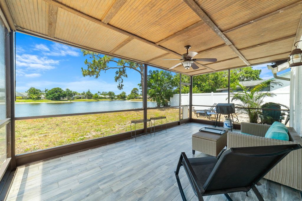 Photo of 142 Timberline Drive, Jupiter, FL 33458 (MLS # R11124088)