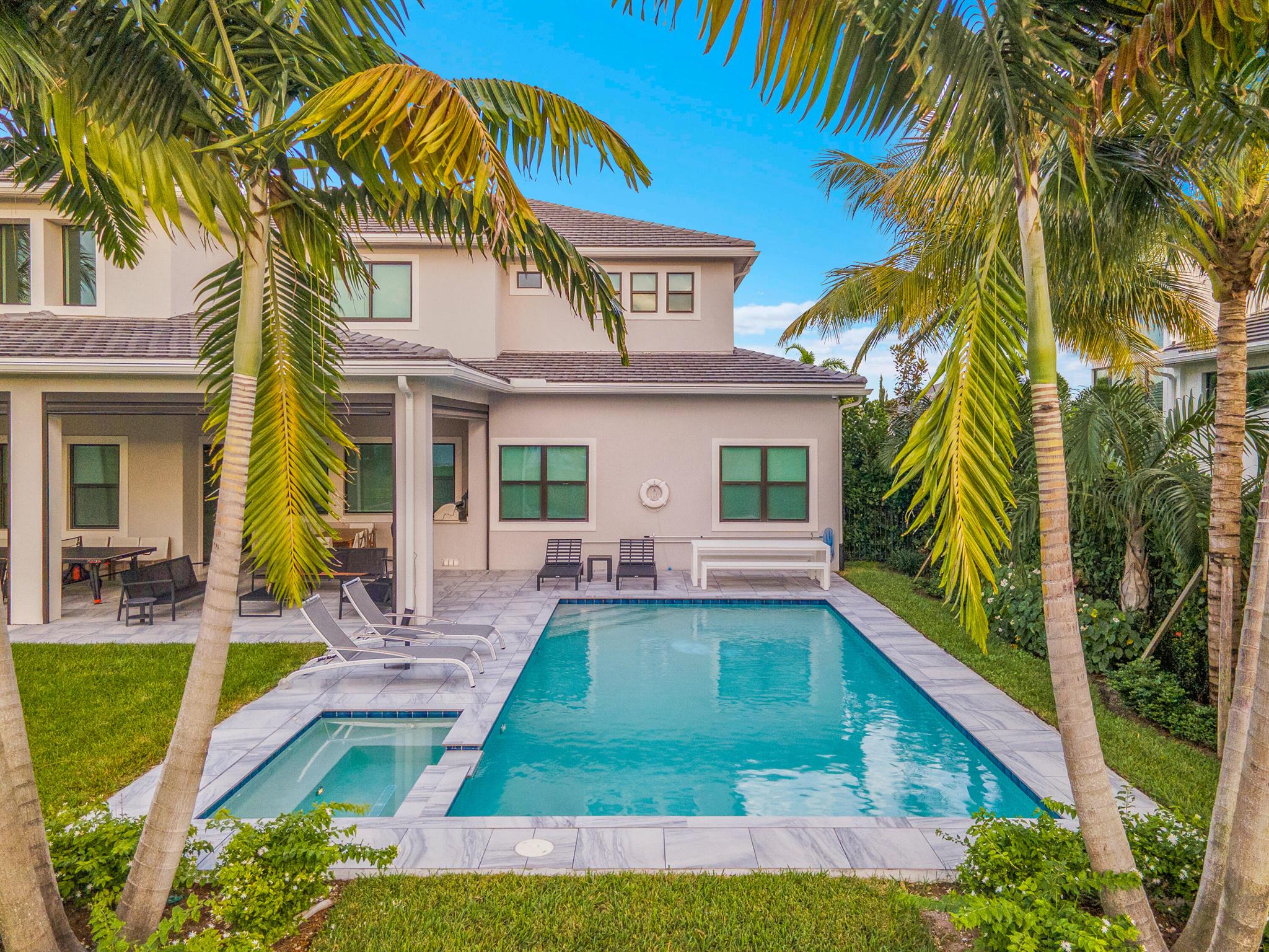 ROYAL PALM POLO PLAT - Residential