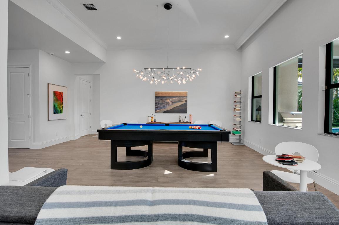 ROYAL PALM POLO - Residential