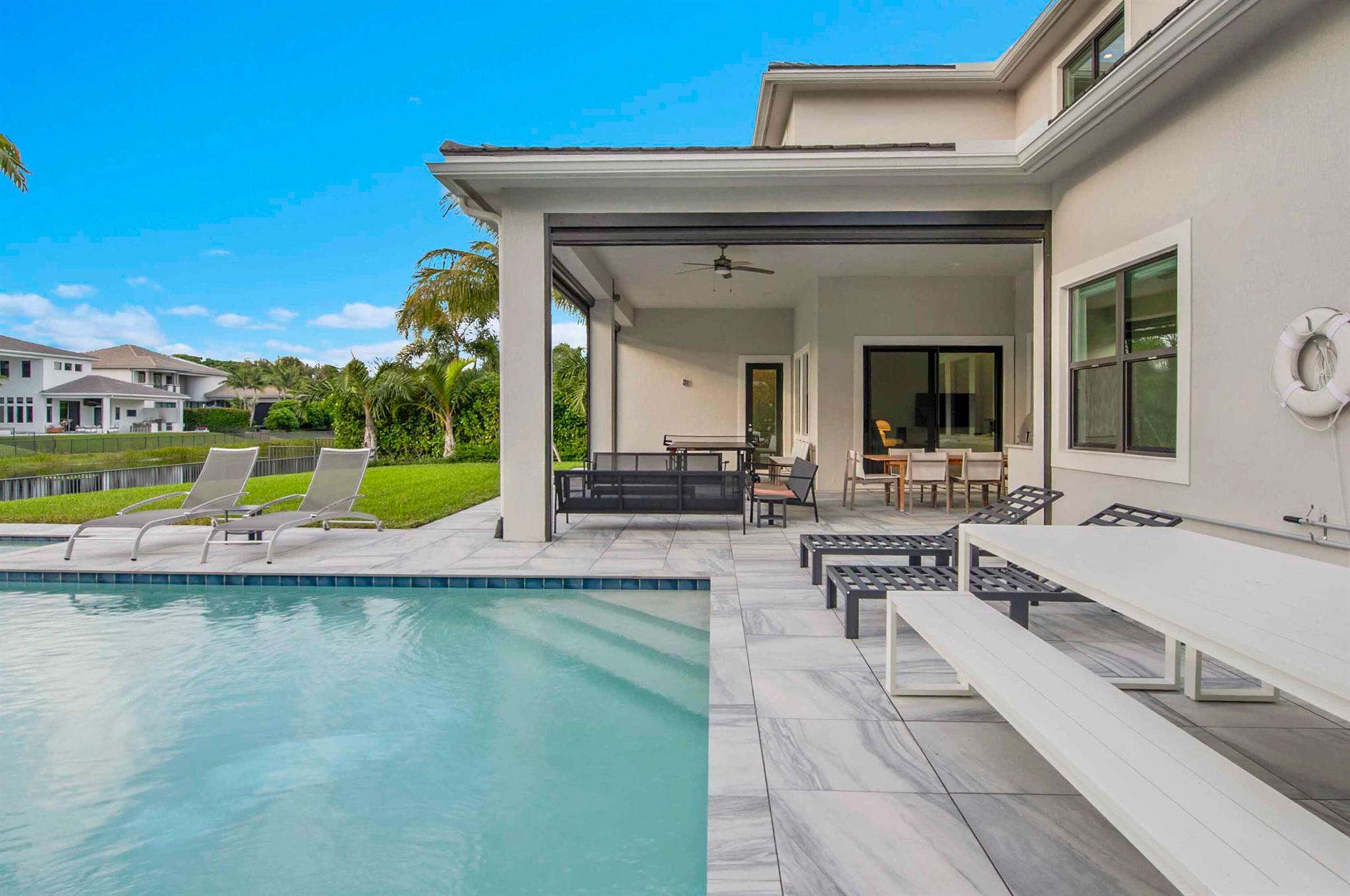 ROYAL PALM POLO PLAT - Residential