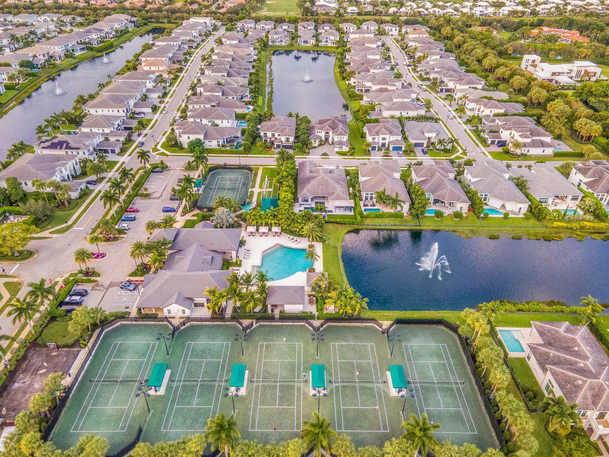 ROYAL PALM POLO PLAT - Residential
