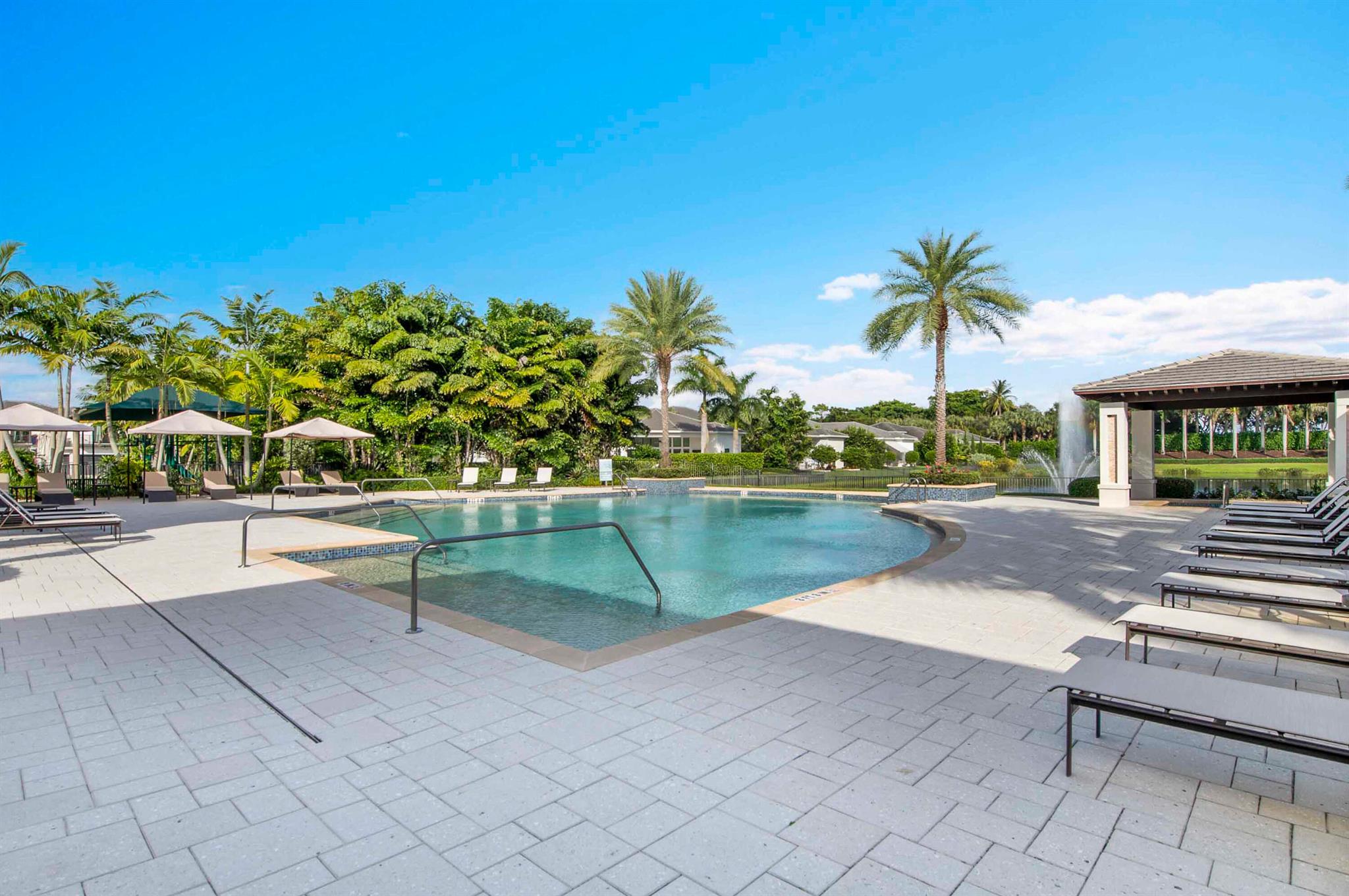 ROYAL PALM POLO PLAT - Residential