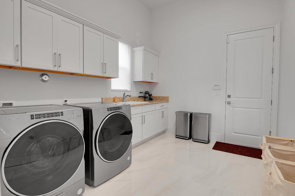 ROYAL PALM POLO - Residential