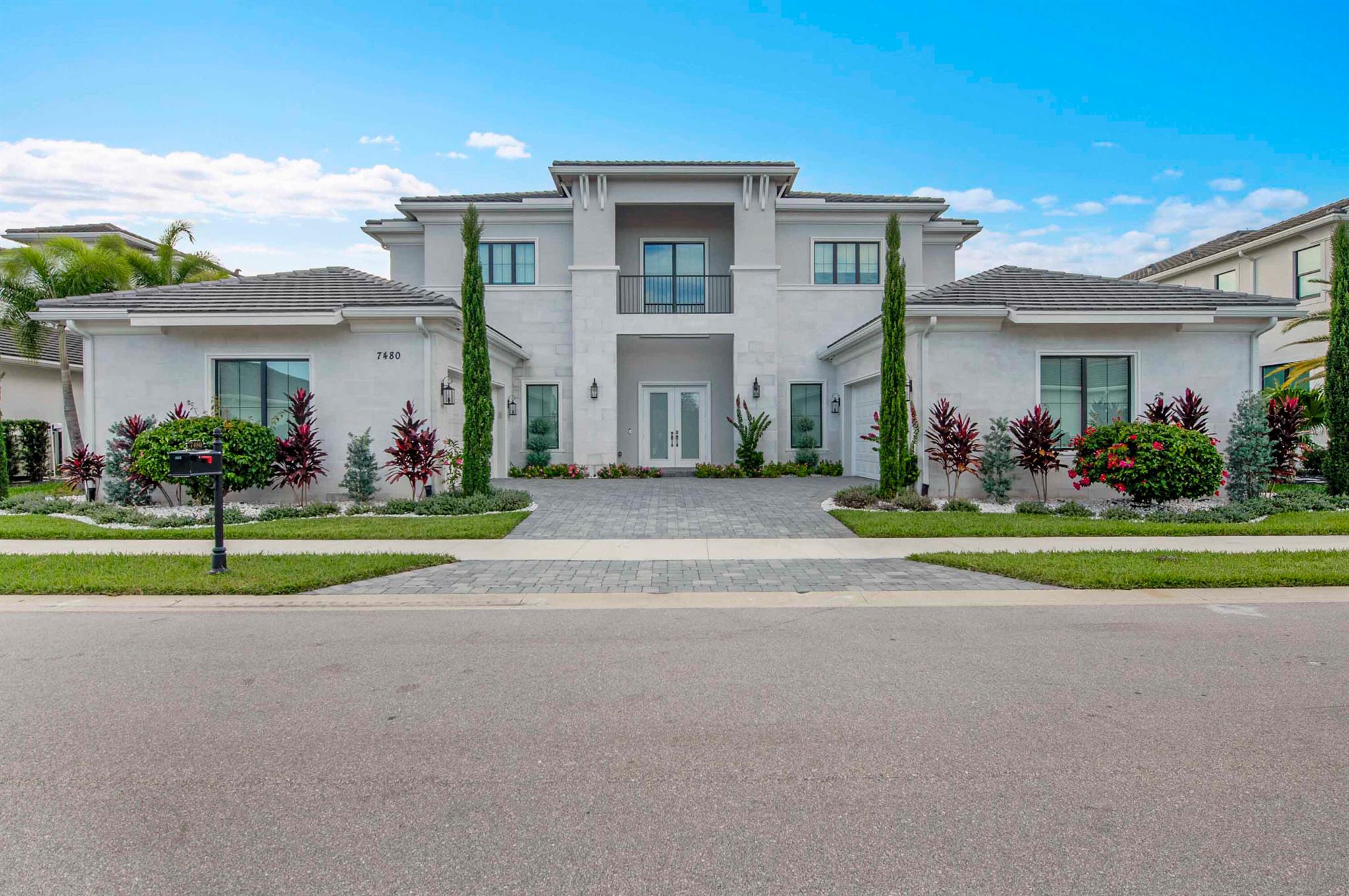 ROYAL PALM POLO PLAT - Residential