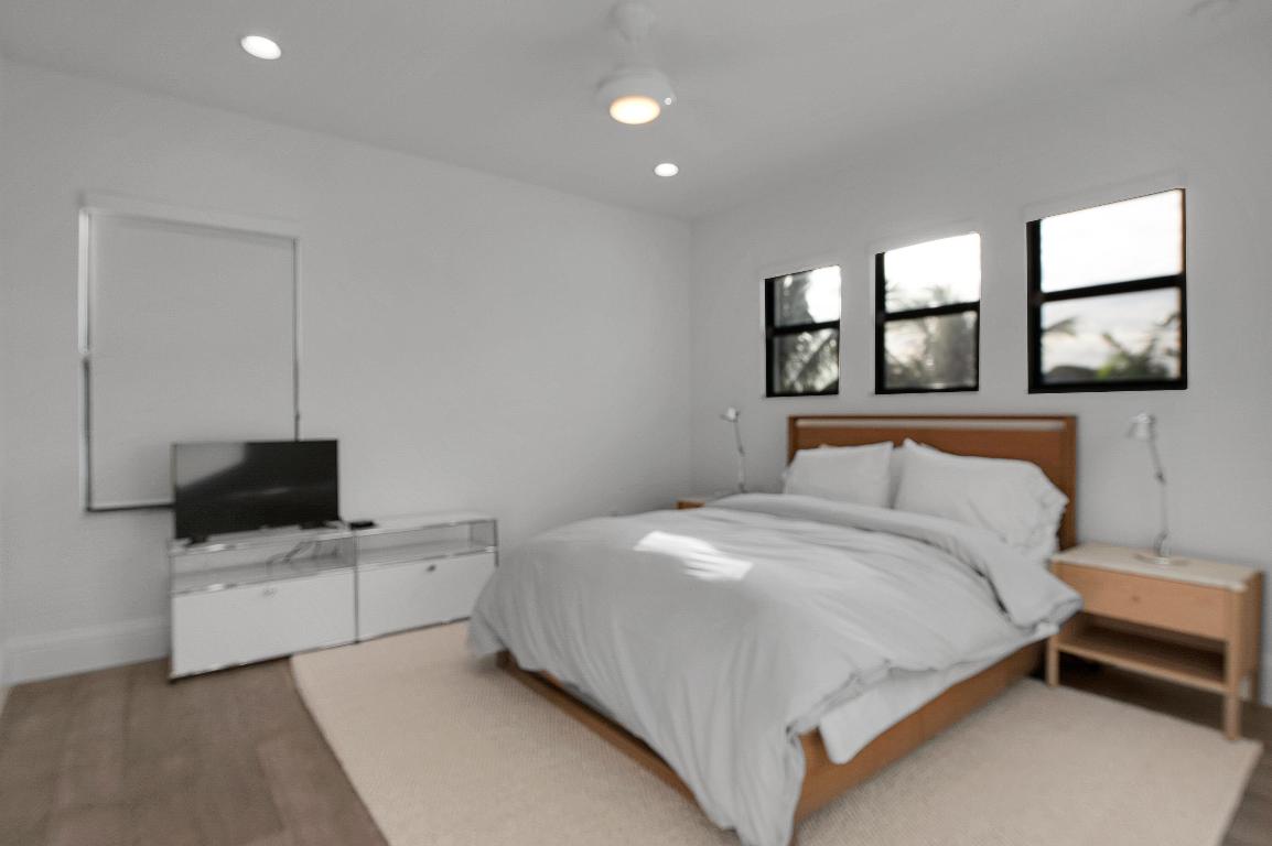 ROYAL PALM POLO - Residential